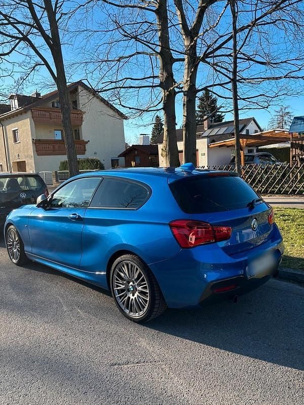 Blau Gebraucht 2017 BMW M140 M Sport Coupé | 27.500 € (Guter Preis) - Bild 1/4