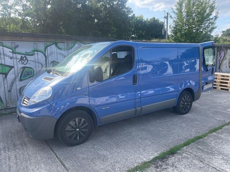 Blau Gebraucht 2013 Renault Trafic Van | 5.300 € (Etwas zu teuer) - Bild 1/4