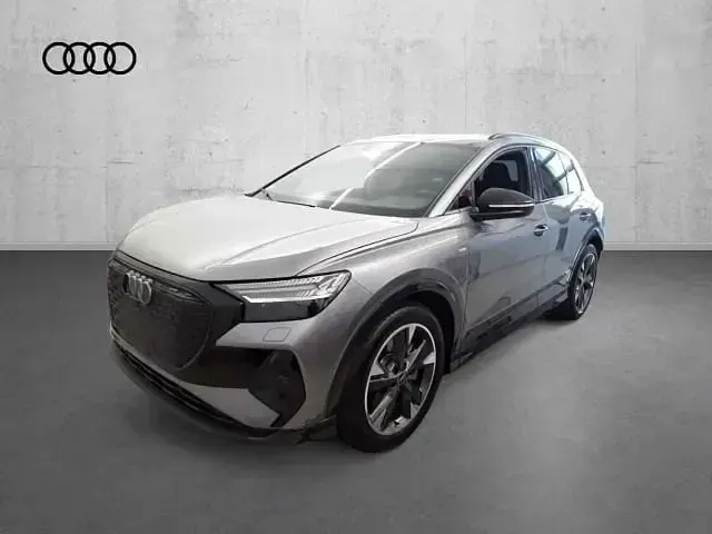Gebraucht Audi Q4 e-tron Comfort 150 kW (204 PS) 2023 Taifungrau metallic SUV