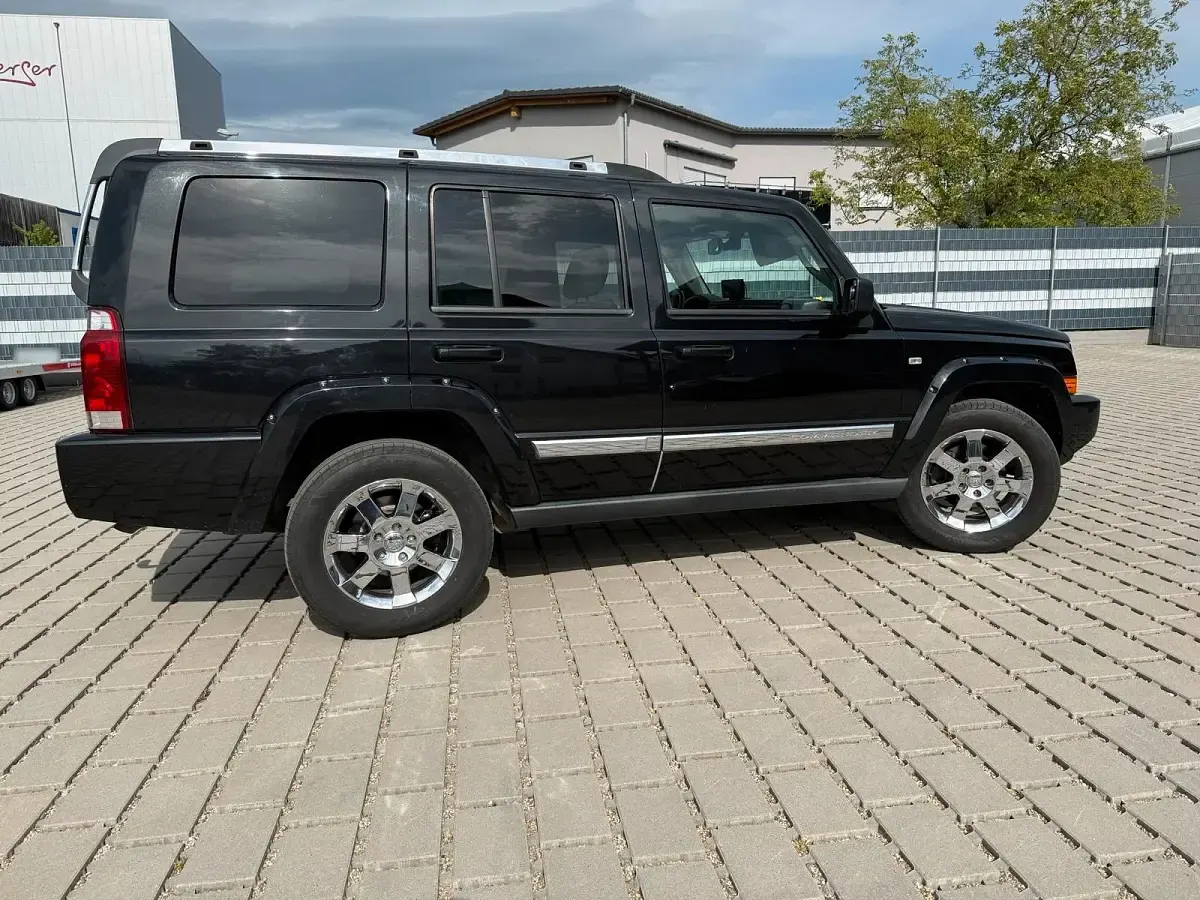 Usata Jeep Commander 218 CV (160 kW) 2006 Nero SUV