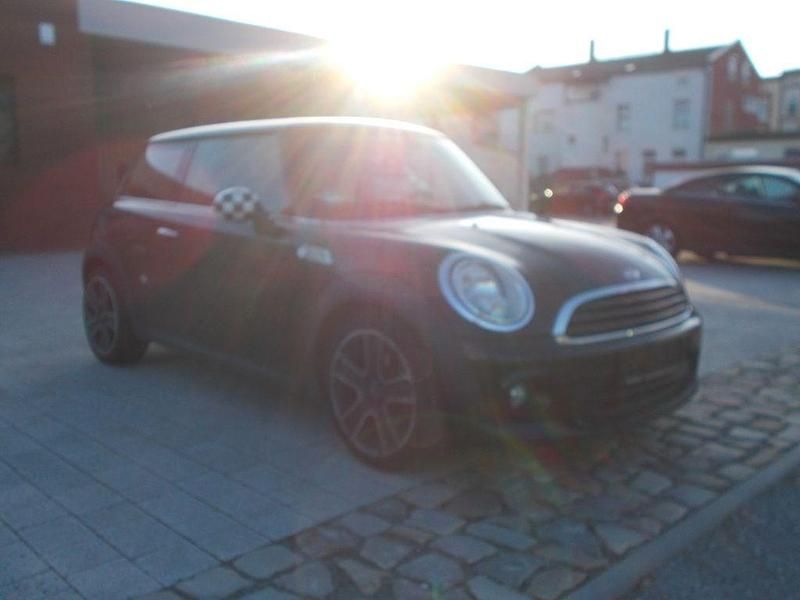 Gebraucht Mini ONE 98 PS (72 kW) 2012 Schwarz Kleinwagen