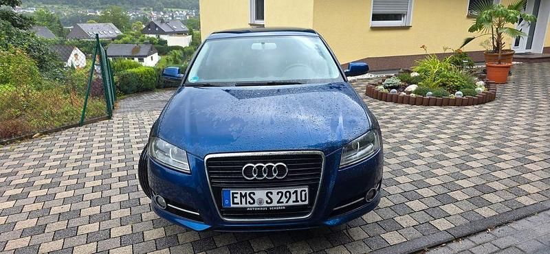 Blau Gebraucht 2010 Audi A3 Limousine | 6.900 € (Fairer Preis) - Bild 1/4