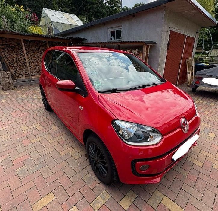 Rot Gebraucht 2014 VW up! high up! Kleinwagen | 6.190 € (Fairer Preis) - Bild 1/4