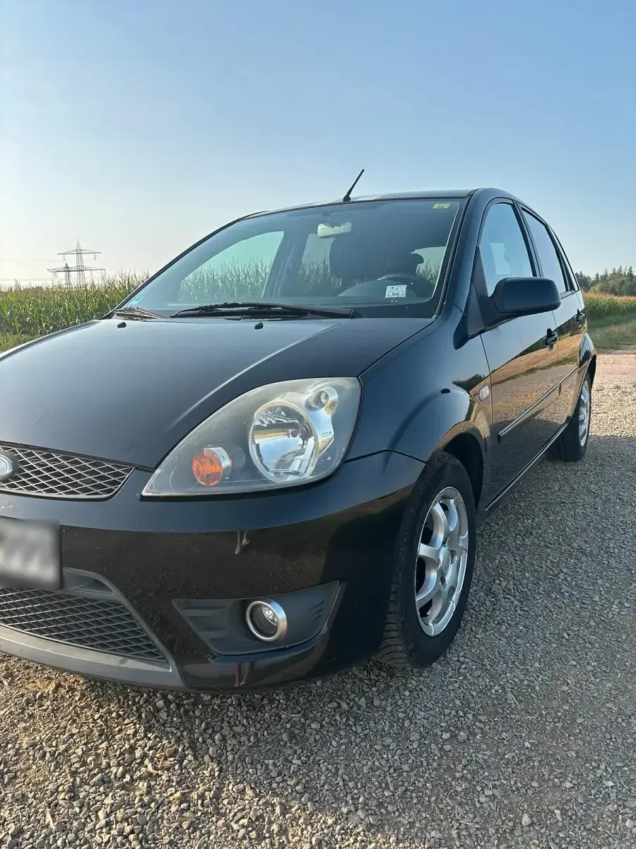 Gebraucht Ford Fiesta 69 PS (50 kW) 2007 Schwarz Kleinwagen