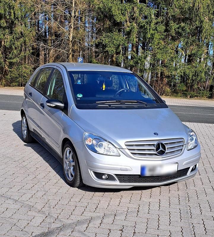Gebraucht Mercedes B180 110 PS (80 kW) 2005 Grau Van / Kleinbus