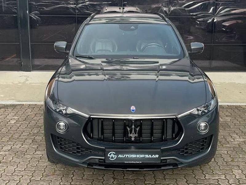 Gebraucht Maserati Levante 430 PS (316 kW) 2017 Schwarz SUV