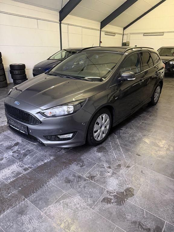 Second-hand Ford Focus ST-Line 140 CP (102 kW) 2017 Berlinǎ