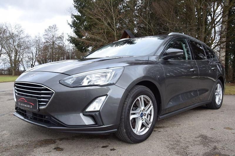 Gebraucht Ford Focus Cool & Connect 120 PS (88 kW) 2021 Grau Limousine