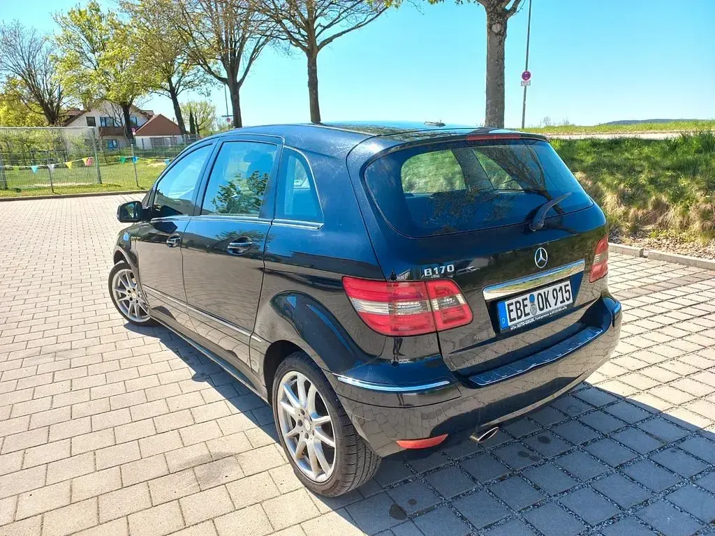 Gebraucht Mercedes B170 116 PS (85 kW) 2009 Schwarz Van / Kleinbus