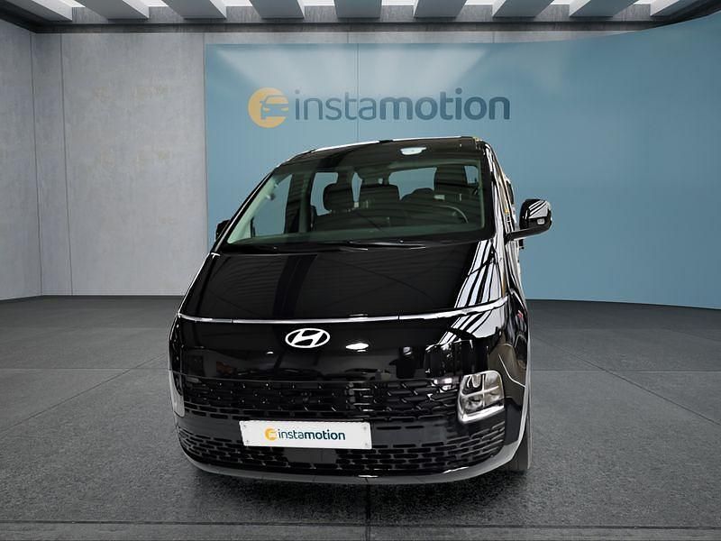 Schwarz Gebraucht 2024 Hyundai Staria Van | 46.899 € - Bild 1/4