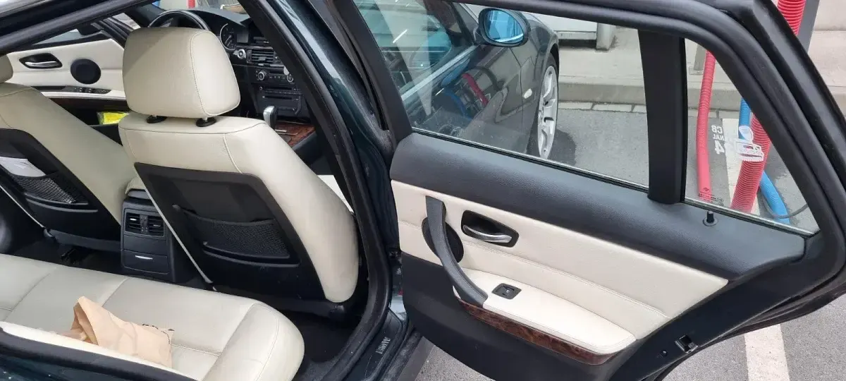 Gebraucht BMW 325 197 PS (144 kW) 2008 Grün Kombi