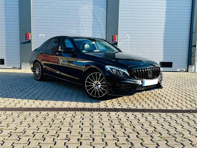 Schwarz Gebraucht 2018 Mercedes C63 AMG AMG Limousine | 26.499 € - Bild 1/4