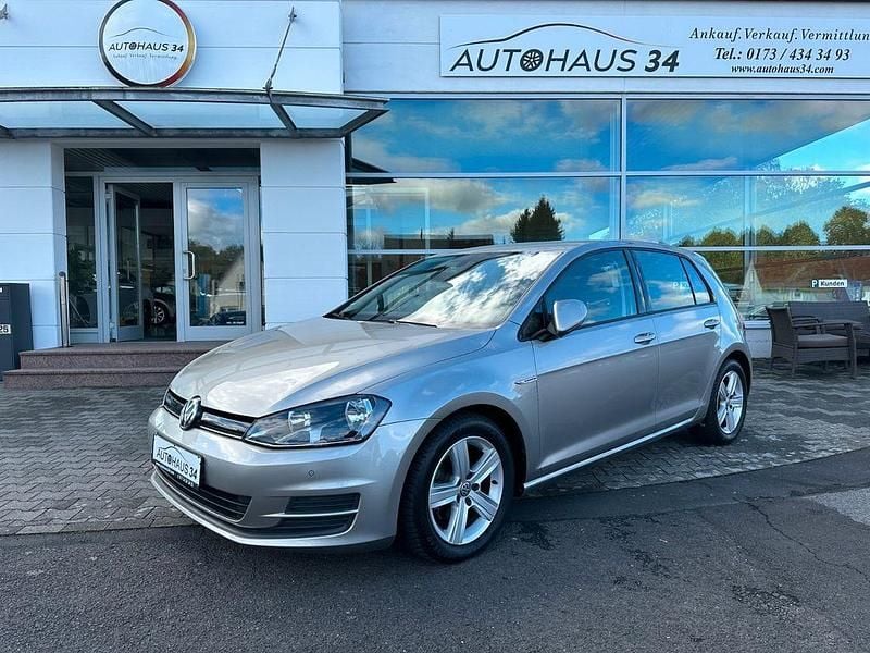 Silber Gebraucht 2016 VW Golf VII S Limousine | 15.150 € (Fairer Preis) - Bild 1/4