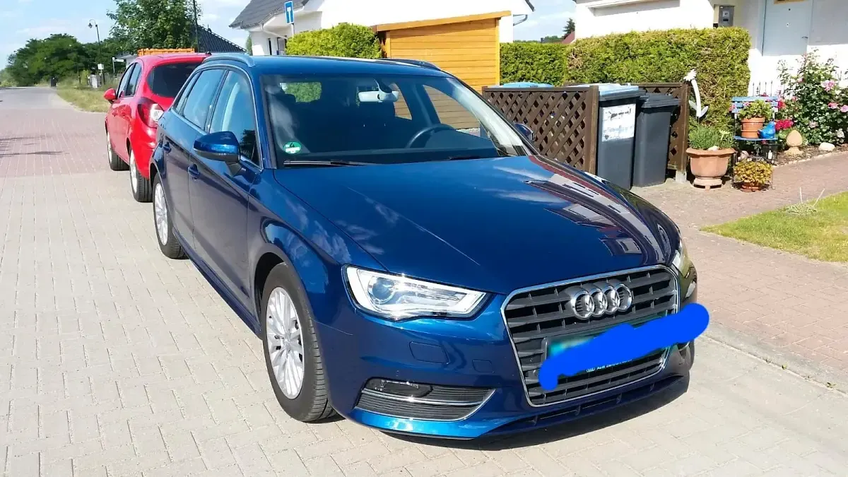Gebraucht Audi A3 106 PS (77 kW) 2015 Blau Limousine