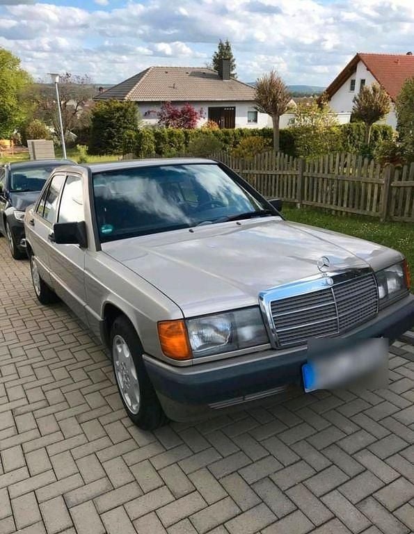 Gebraucht Mercedes 190 109 PS (80 kW) 1992 Braun Limousine