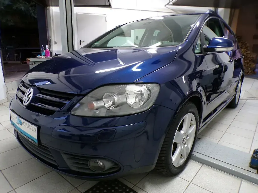 Gebraucht VW Golf VI United 140 PS (102 kW) 2009 Blau Kleinwagen
