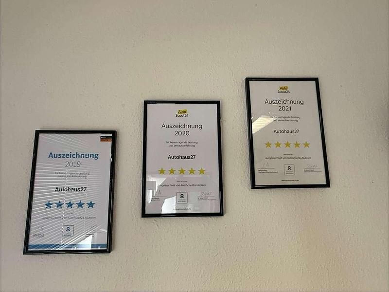 Gebraucht Mercedes E250 AMG 211 PS (155 kW) 2016 Polarweiß Cabrio