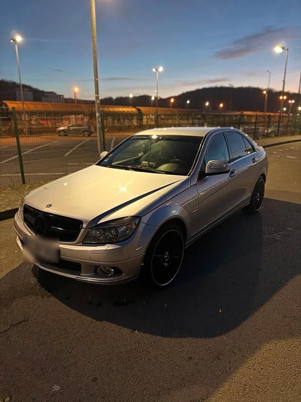 Gebraucht Mercedes C220 170 PS (125 kW) 2007 Silber Limousine
