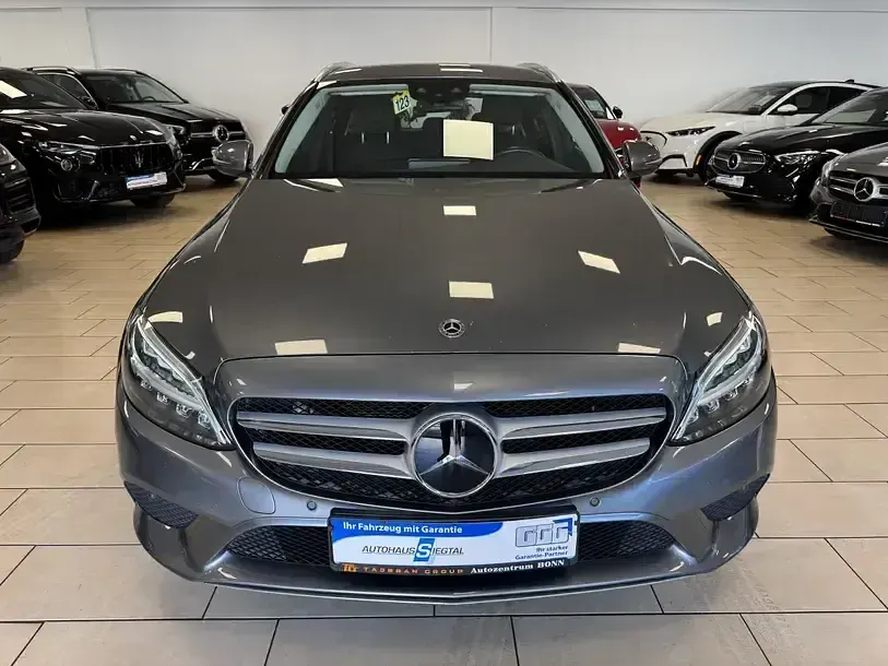 Gebraucht Mercedes C300e Avantgarde 306 PS (225 kW) 2020 Grau Kombi