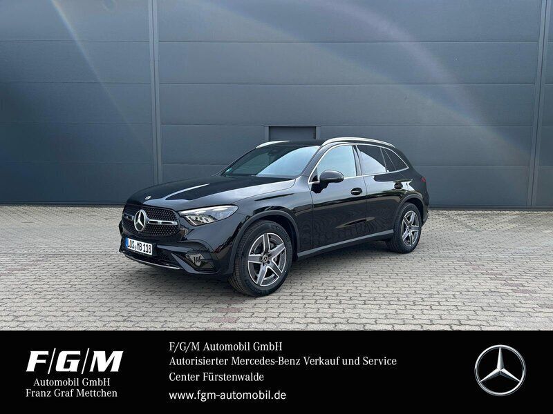 Lack obsidianschwarz Gebraucht 2025 Mercedes GLC200 AMG SUV | 54.890 € (Guter Preis) - Bild 1/4