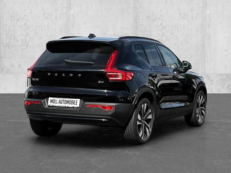 Gebraucht Volvo XC40 Ultimate 197 PS (144 kW) 2022 Onyx black (metallic) SUV