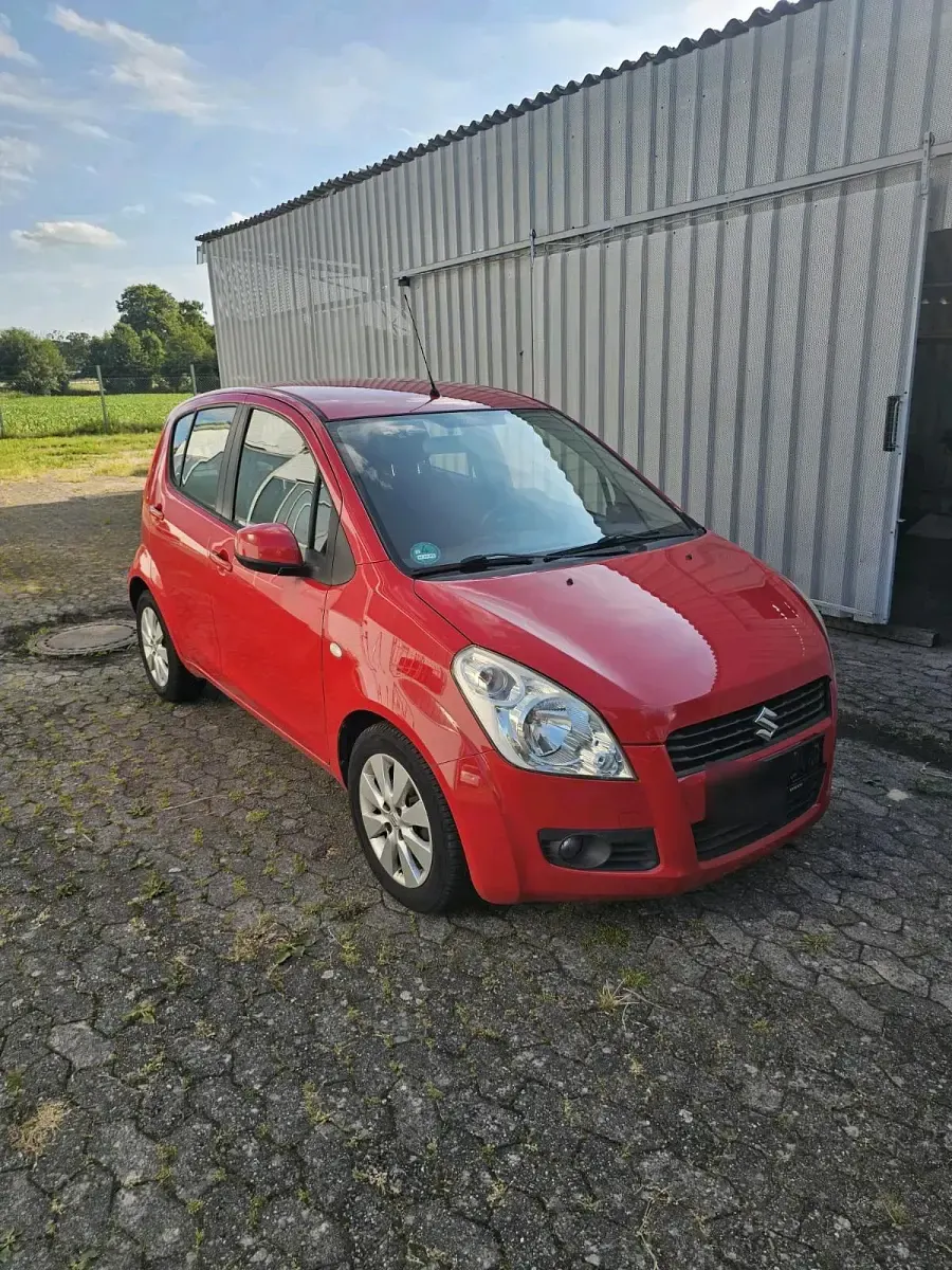 Gebraucht Suzuki Splash 86 PS (63 kW) 2009 Rot Kleinwagen