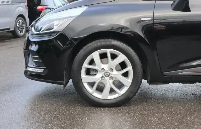 Gebraucht Renault Clio LIMITED 90 PS (66 kW) 2020 Sternenschwarz (metallic) Kleinwagen