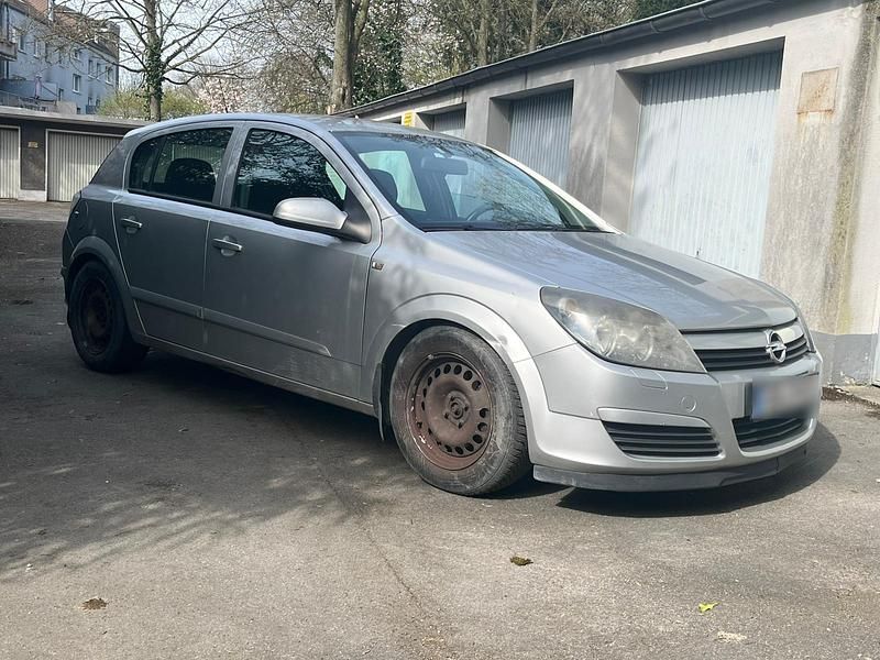 Gebraucht Opel Astra 104 PS (76 kW) 2006 Silber Kleinwagen