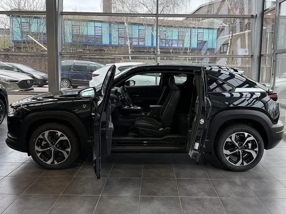 Neu Mazda MX30 Exclusive-Line 170 PS (125 kW) 2025 Schwarz SUV