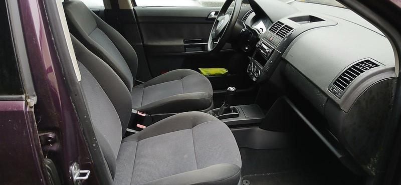 Second-hand VW Polo 75 CP (55 kW) 2002 Mov Hatchback