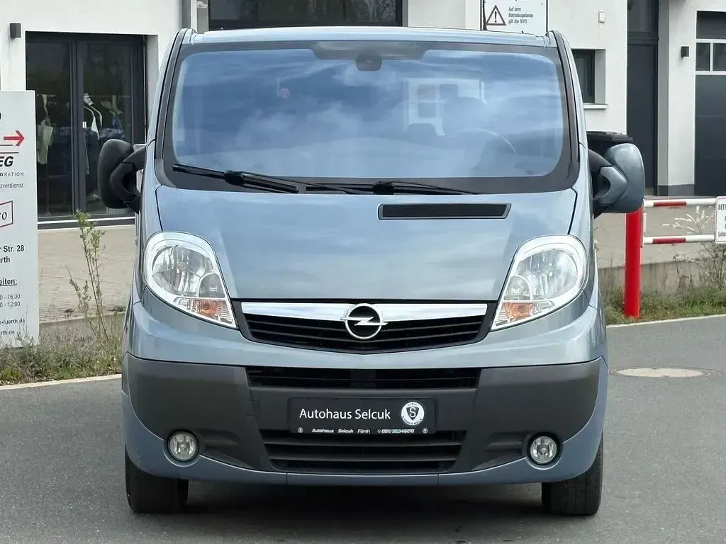 Gebraucht Opel Vivaro Cosmo 114 PS (83 kW) 2014 Blau Van / Kleinbus