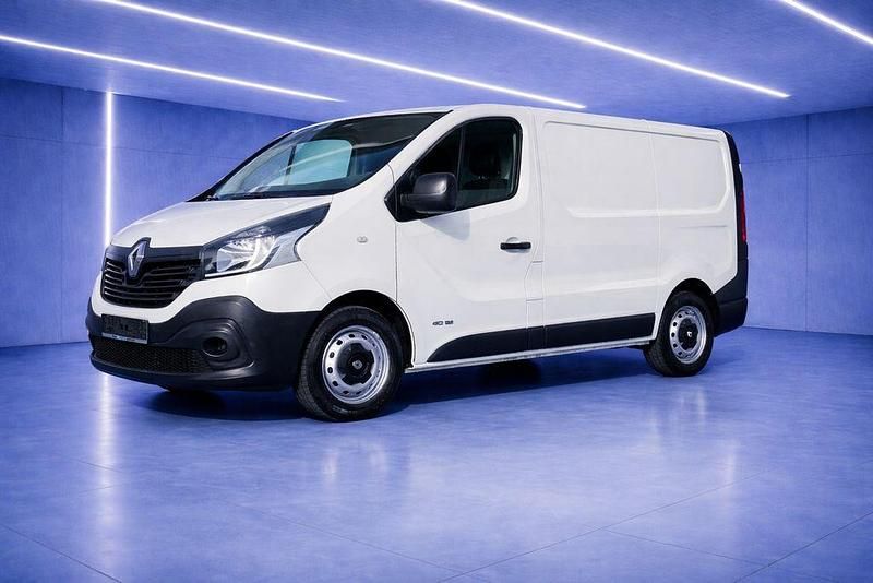 Gebraucht Renault Trafic 116 PS (85 kW) 2015 Weiß Van / Kleinbus