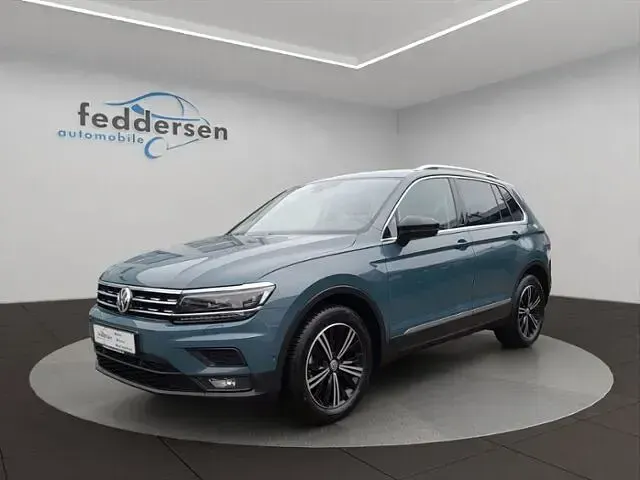 Gebraucht VW Tiguan IQ Drive 131 PS (96 kW) 2019 Petroleum blue metallic SUV