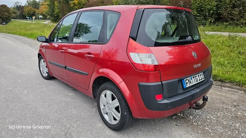 Gebraucht Renault Scénic II Avantage 113 PS (83 kW) 2005 Rot Van / Kleinbus
