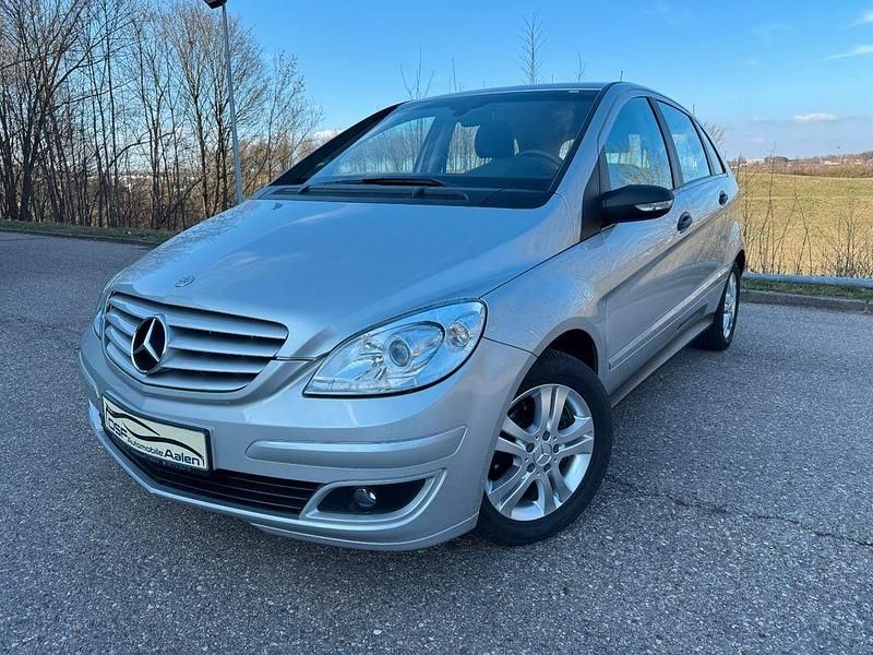 Usata Mercedes B150 95 CV (69 kW) 2006 Argento Monovolume