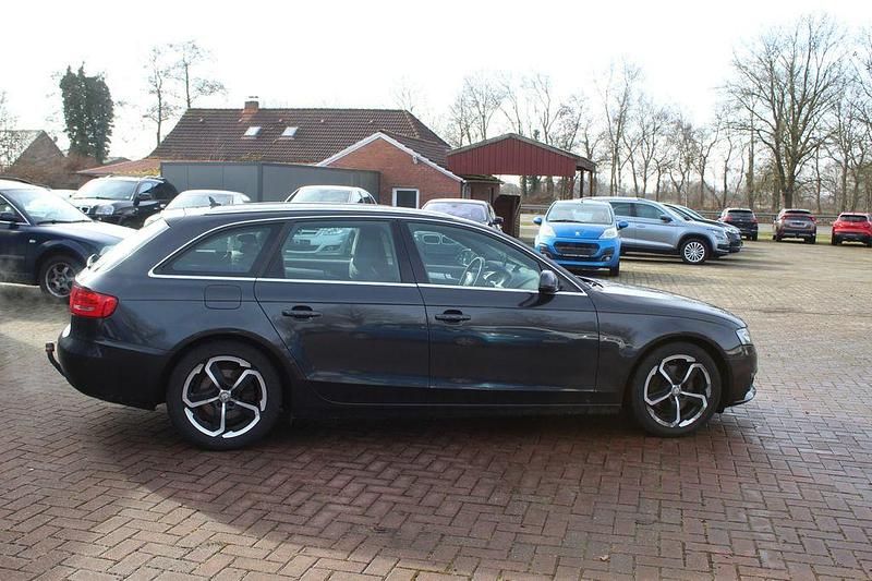 Gebraucht Audi A4 Ambition 120 PS (88 kW) 2009 Grau Kombi