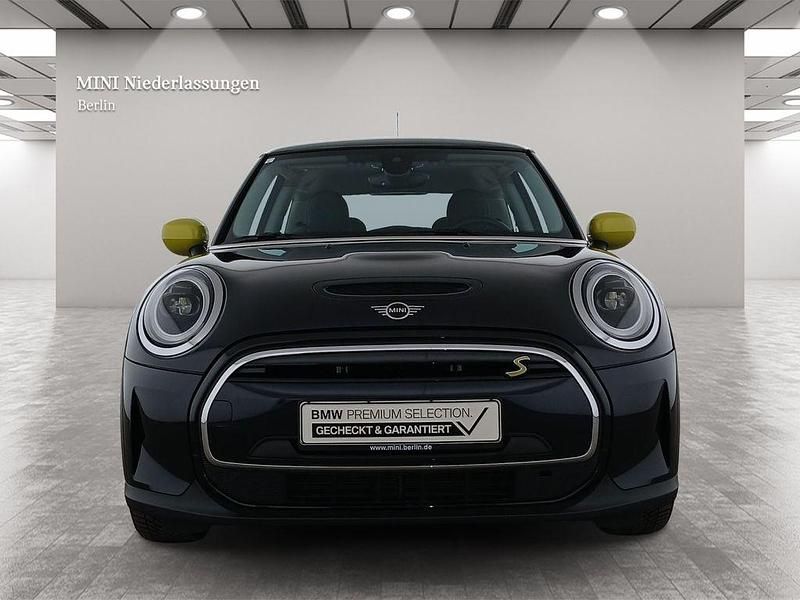 Gebraucht Mini Cooper SE 135 kW (184 PS) 2023 Blau Kleinwagen