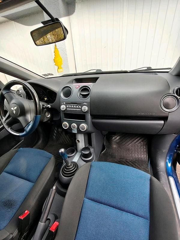 Gebraucht Mitsubishi Colt Motion 75 PS (55 kW) 2007 Blau Kleinwagen