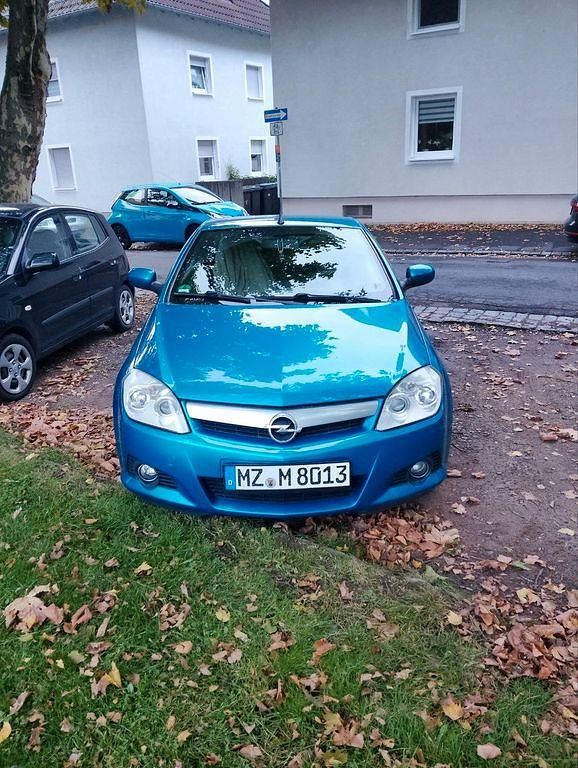 Blau Gebraucht 2005 Opel Tigra Cabrio | 1.000 € (Fairer Preis) - Bild 1/4