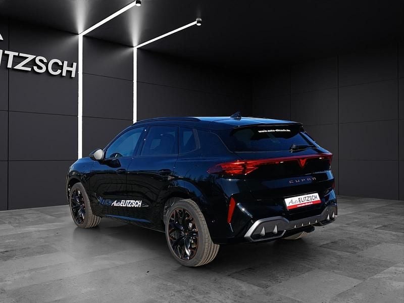 Gebraucht Cupra Terramar VZ 265 PS (194 kW) 2026 Mythosschwarzmythosschwarzfjordblaumythosschwarzkosmosblau SUV