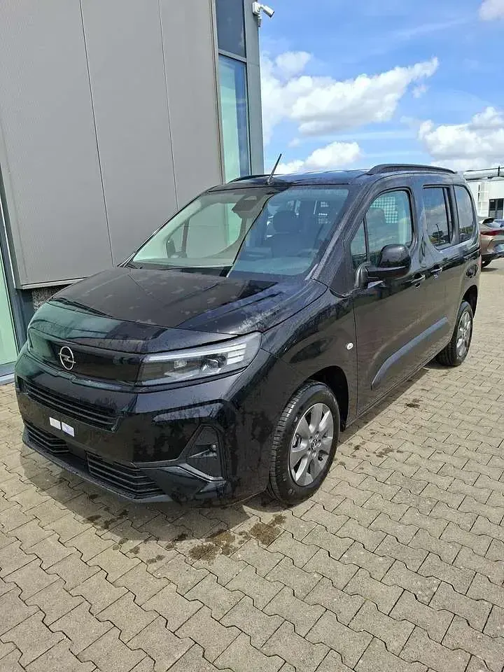 Neu Opel Combo Edition 131 PS (96 kW) 2026 Karbonschwarz metallic Van / Kleinbus