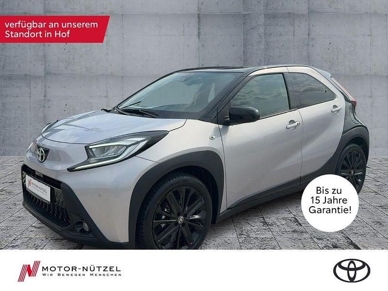 Light purple (9ae)/ black mica Neu 2025 Toyota Aygo X Edition SUV | 22.190 € - Bild 1/4
