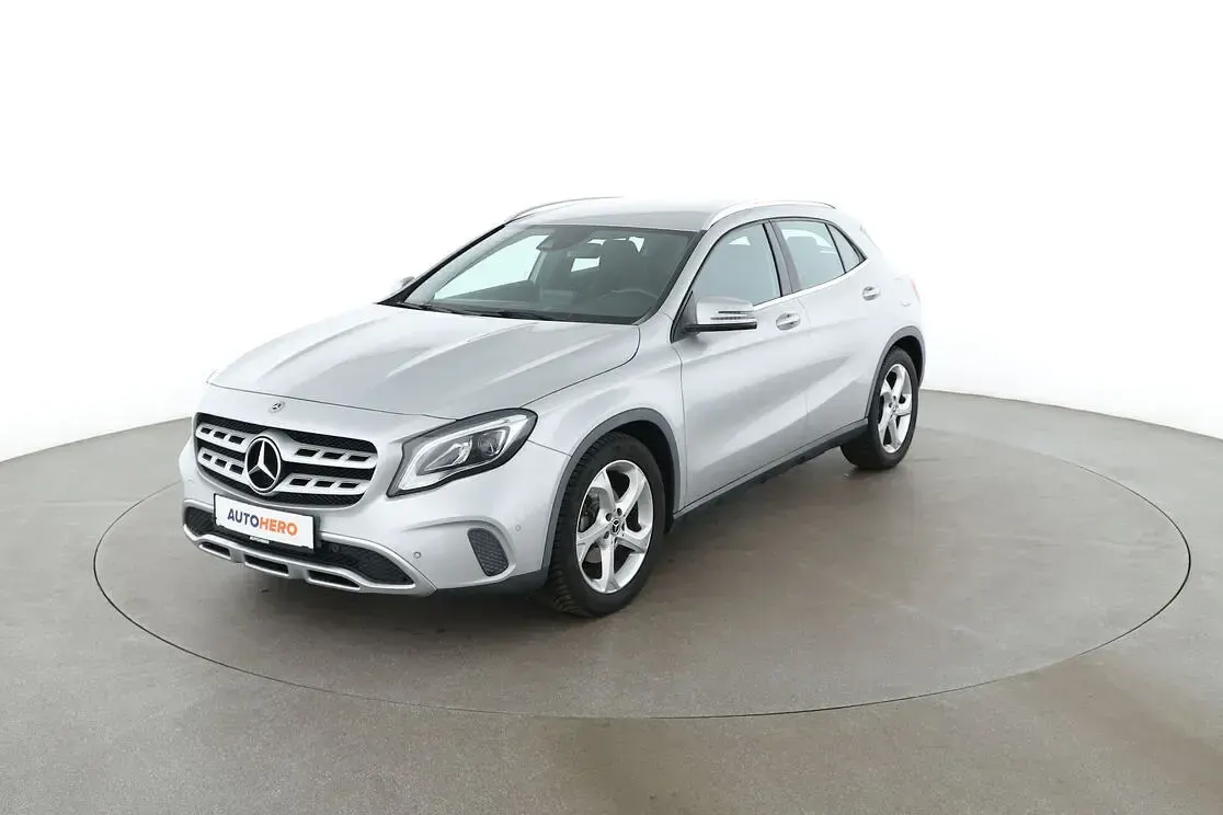 Gebraucht Mercedes GLA180 Urban 122 PS (89 kW) 2018 SUV