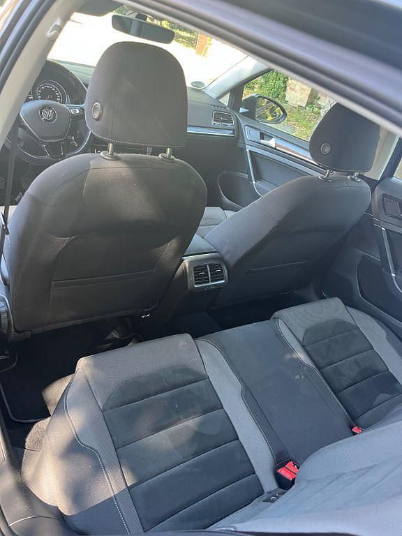 Gebraucht VW Golf VIII Highline 131 PS (96 kW) 2020 Grau Limousine