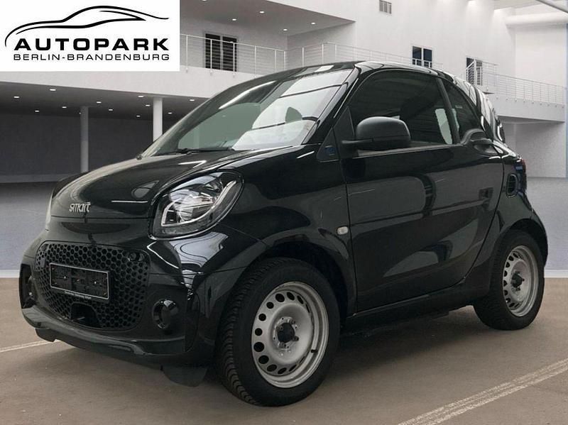 Schwarz Gebraucht 2022 Smart ForTwo Electric Drive Coupé | 8.390 € (Superpreis) - Bild 1/4