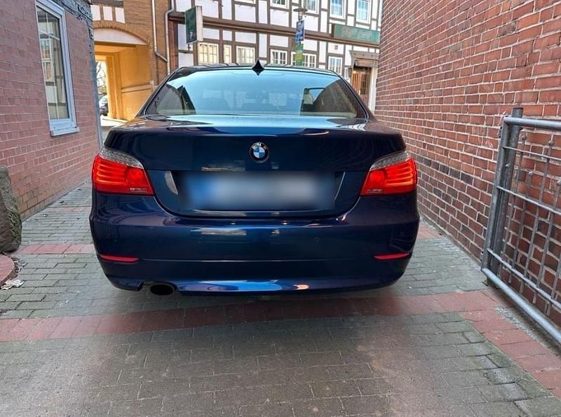 Gebraucht BMW 520 177 PS (130 kW) 2008 Blau Limousine