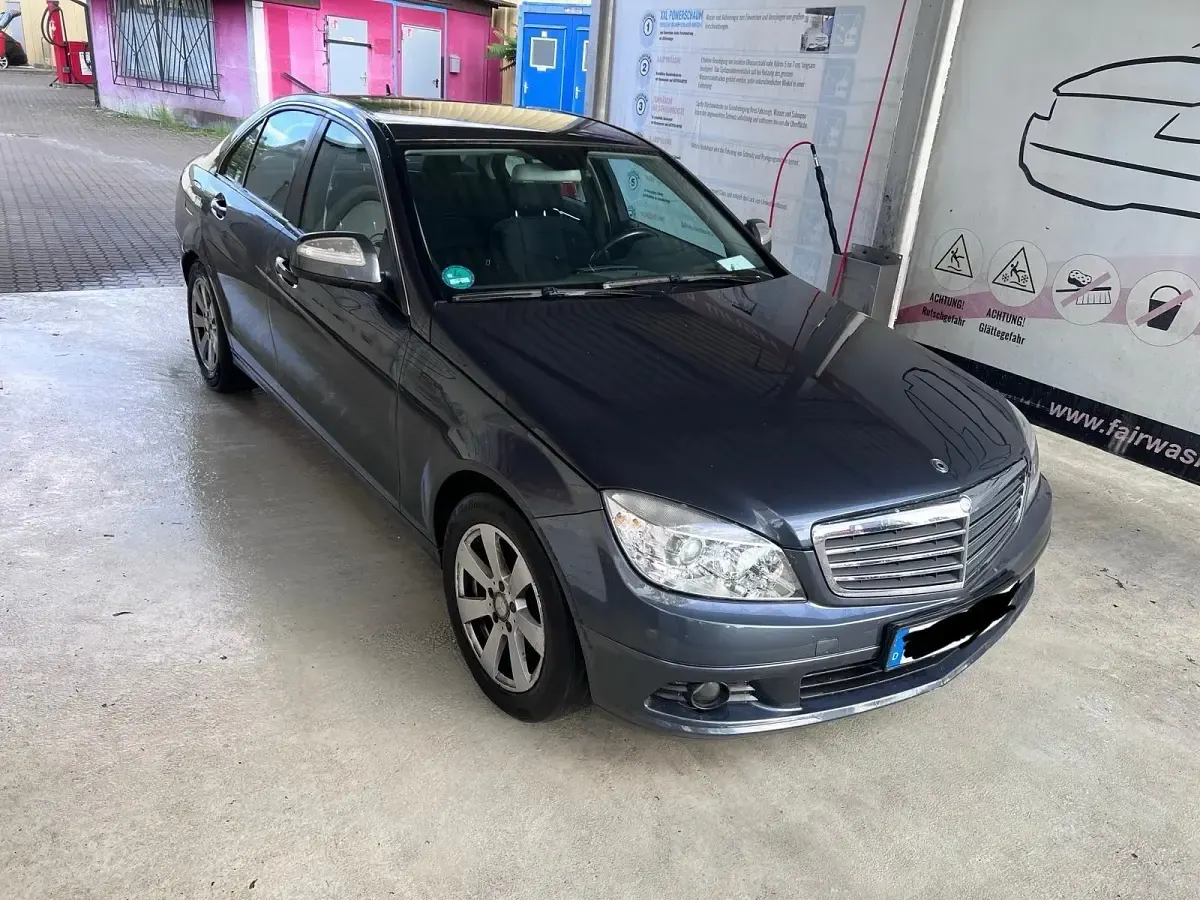 Gebraucht Mercedes C180 Avantgarde 156 PS (114 kW) 2007 Schwarz Limousine