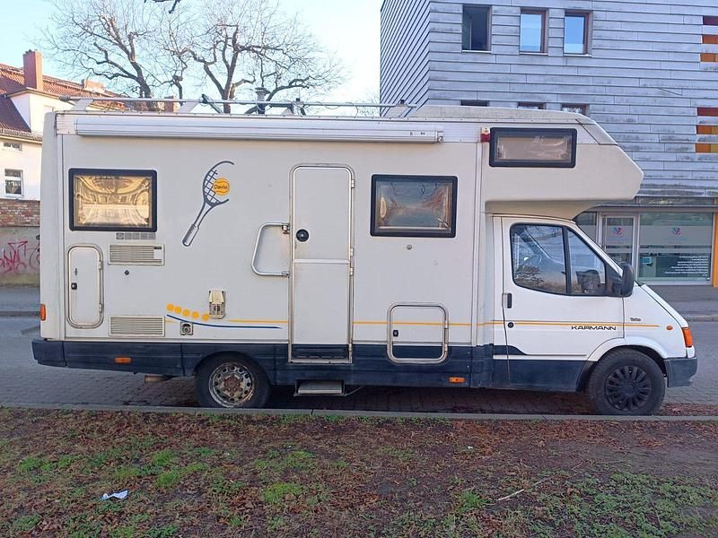 Używany Ford Transit 86 KM (63 kW) 1997 Biały Van