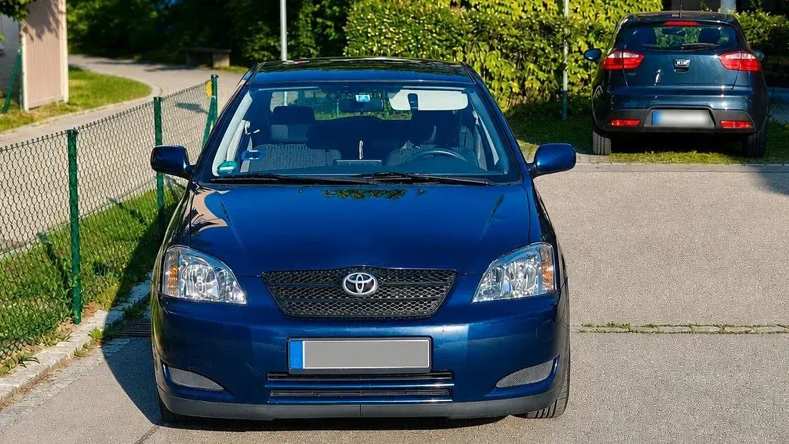 Gebraucht Toyota Corolla 97 PS (71 kW) 2002 Blau Kleinwagen