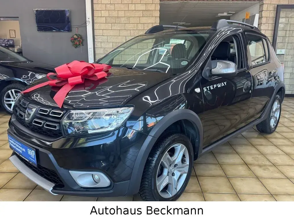 Gebraucht Dacia Sandero Prestige 90 PS (66 kW) 2018 Schwarz SUV